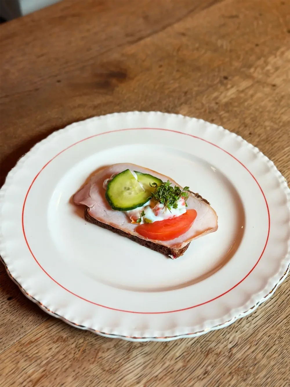 Hamburgerryg med italiensk salat
