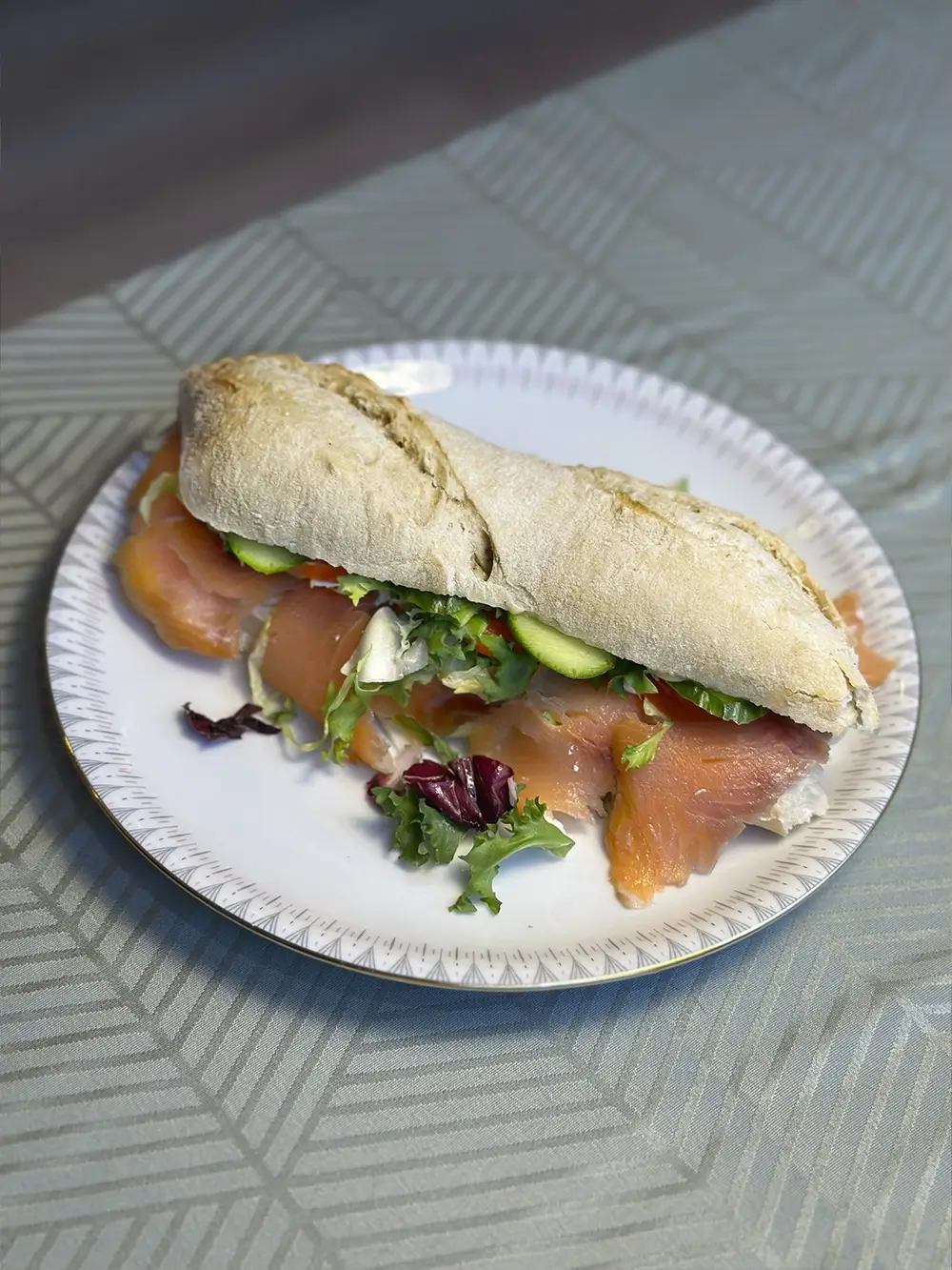 Laks m. Flødeost 60,-